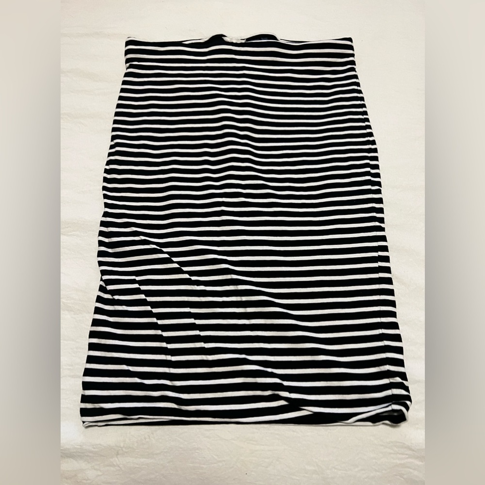 Striped pencil skirt